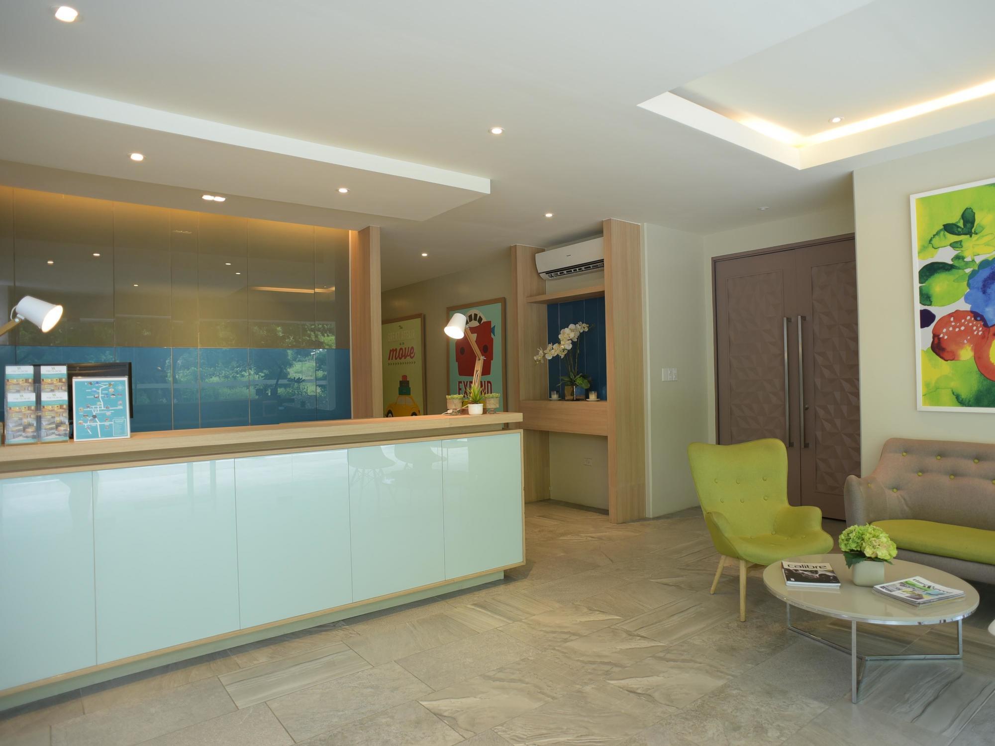 Laoag Parklane Hotel Exterior photo